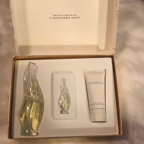 donna karan cashmere mist gift set
